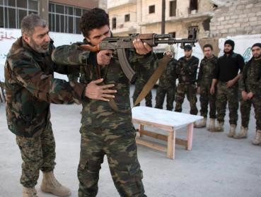 New recruits trained to fight alongside opposition in Aleppo, Syria